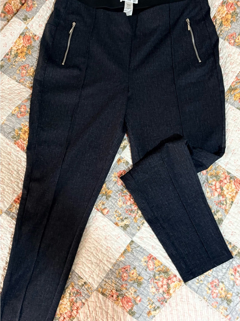 89th & Madison Black Ankle Cropped Dress Pants with Zip Pockets
